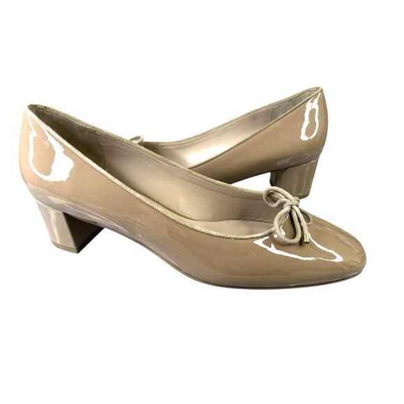 Stuart Weitzman Nude Patent Leather Pumps 11.5B Low Block Heels Bow Slip On - Picture 2 of 13
